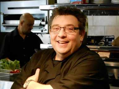 Hot Chef: Cooking with the mob