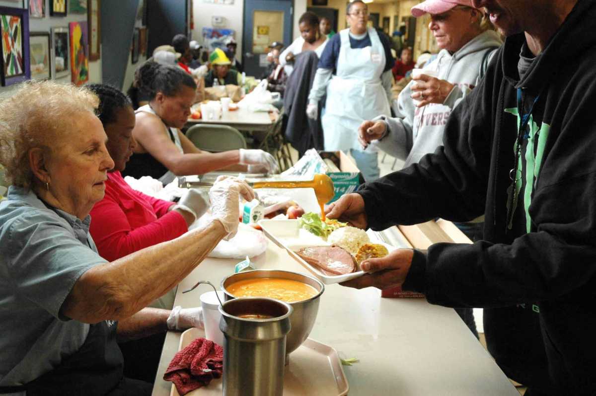 Giving back in Philadelphia this Thanksgiving