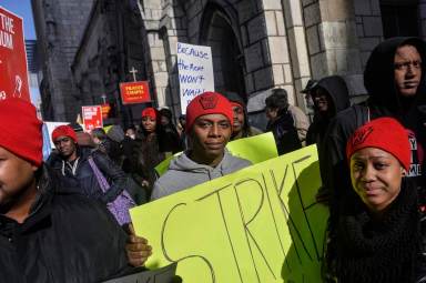 Minimum wage workers shut down Philly streets for $15/hour