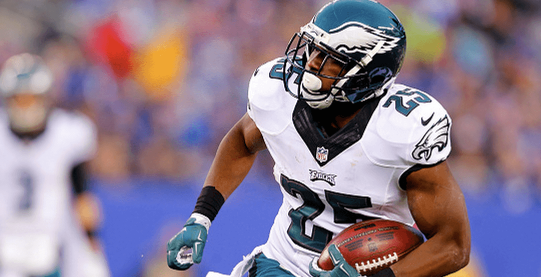 Eagles pull blockbuster trade, swap LeSean McCoy for Kiko Alonso