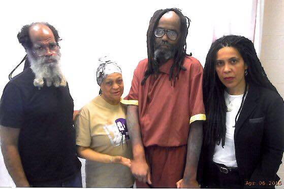 AUDIO: Mumia Abu-Jamal releases commentary about Walter Scott killing
