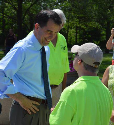 For 2016, Walker looks strong in new poll