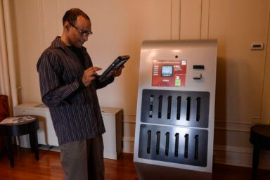 Drexel sets up iPad lending machines at Mantua community center