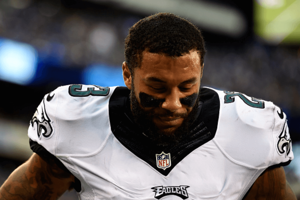 Is Nolan Carroll III the frontrunner to start at cornerback for Eagles?
