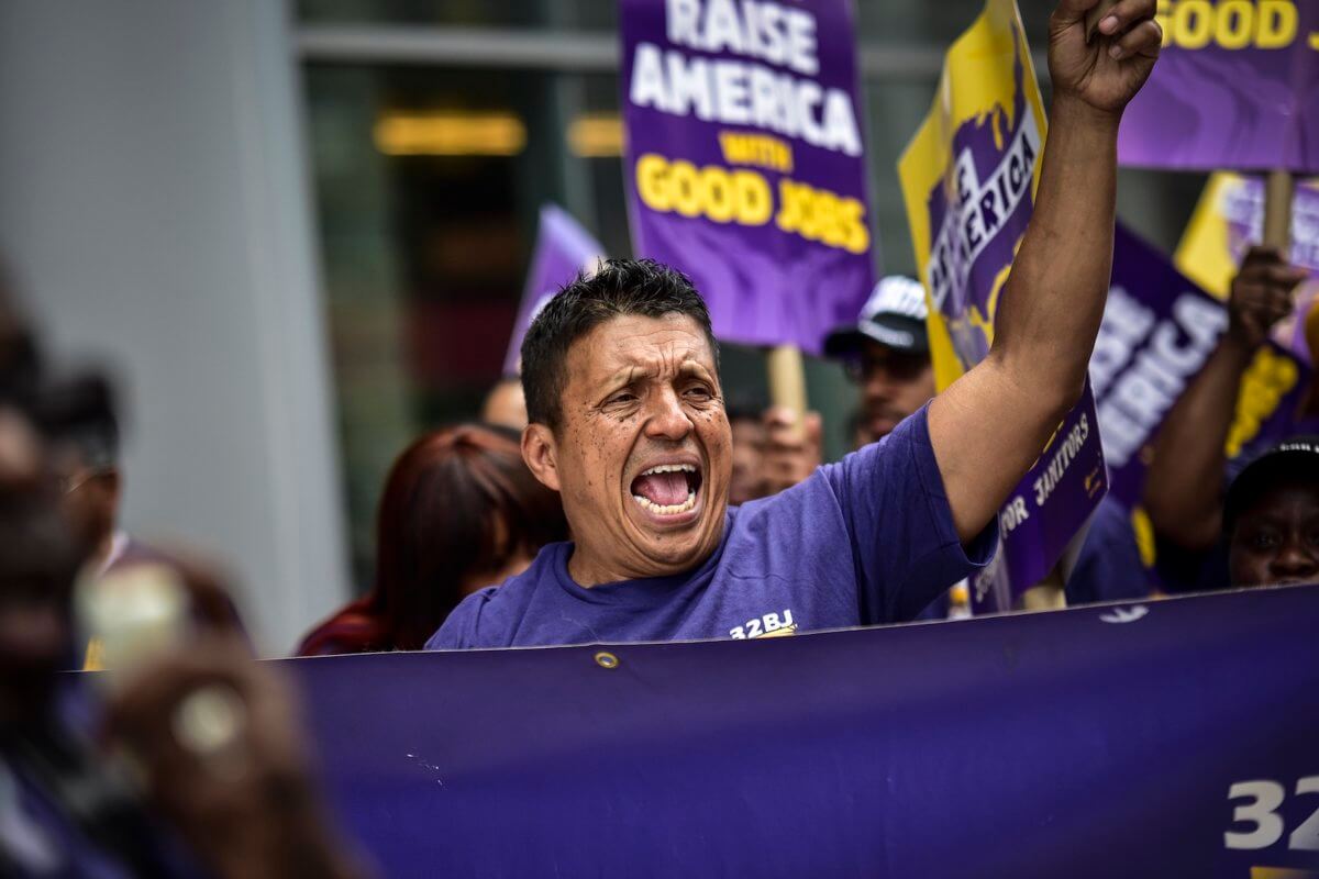 Janitors plan rally for thousands in Center City Wednesday