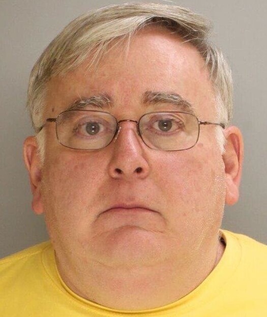 Catholic priest pleads guilty to child porn charges