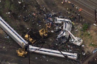 U.S. regulator says will enforce December 31 deadline for new train safety