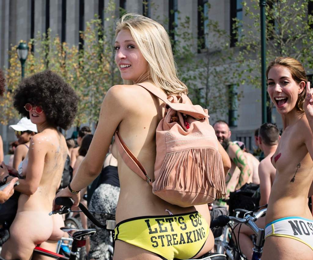 PHOTOS: Philly Naked Bike Ride 2015 (NSFW) – Metro Philadelphia