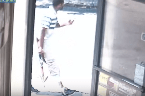 Video: Nonchalant gunman fires weapon, calmly walks away