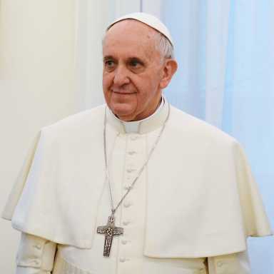 Atheists not pleased with inmates’ ‘Pope chair’ project