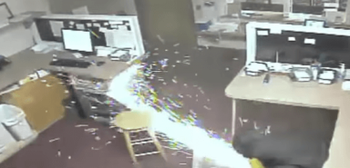 VIDEO: Sparks fly in Fern Rock pharmacy burglary