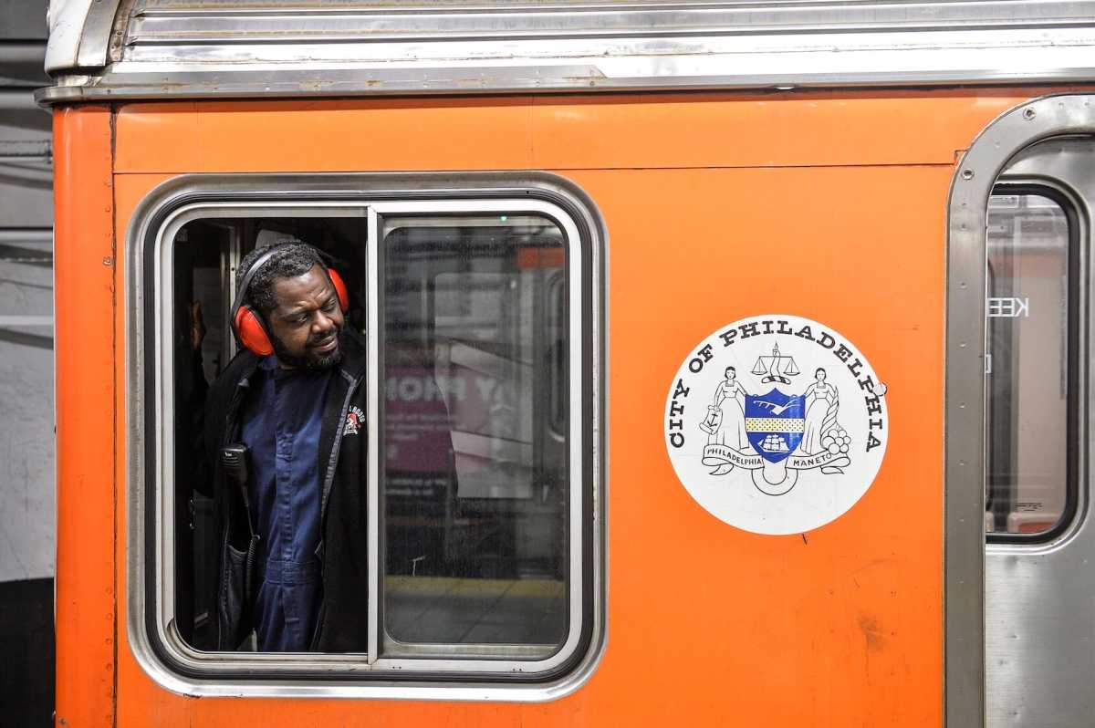 How to catch free trains to the Eagles stadium this Thursday