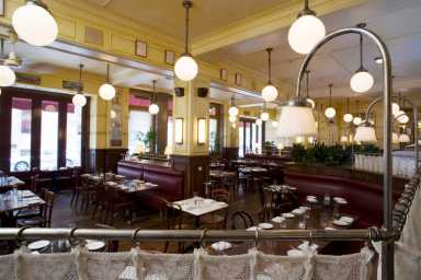 Start a new Thanksgiving tradition: Dine out at a restaurant
