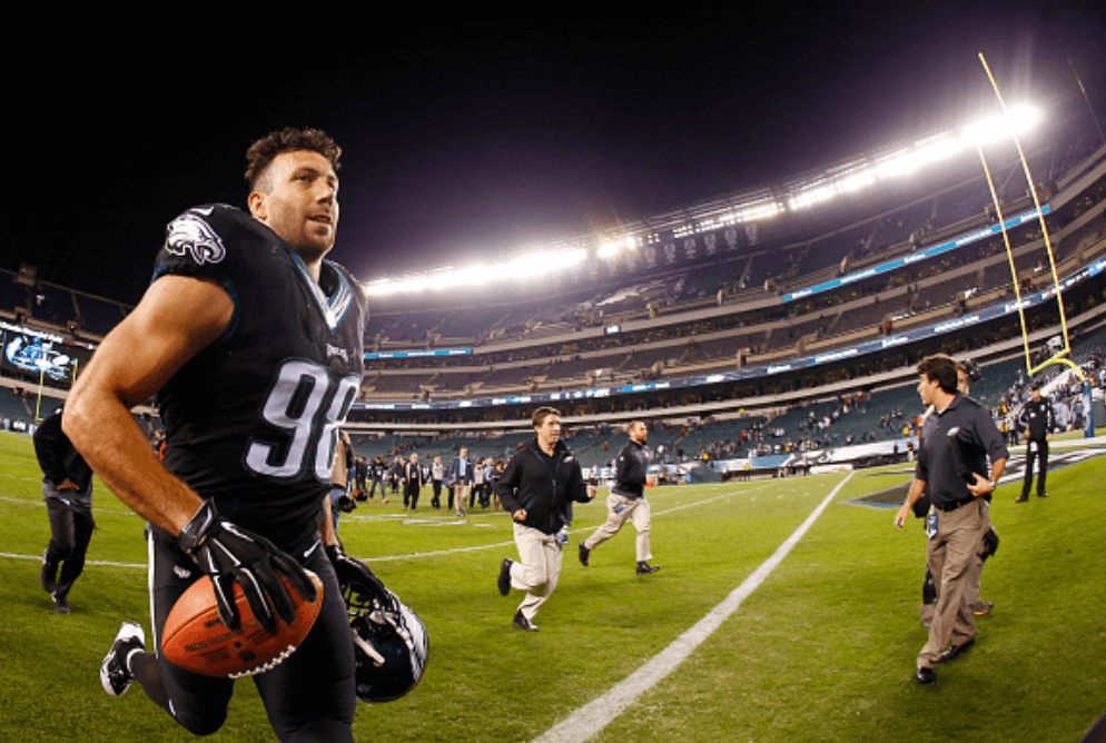 First half evaluations: Eagles offense gets bad marks, defense overachieves