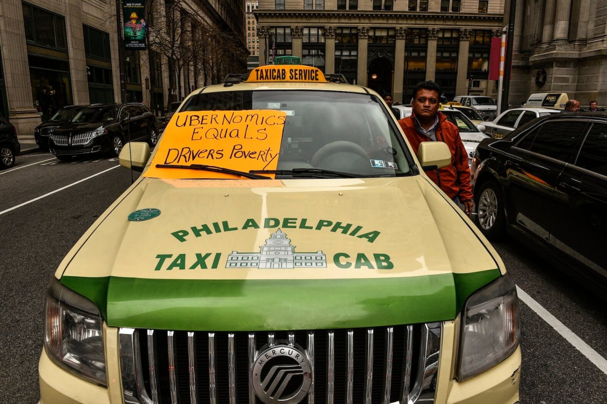 Cabbies throw down gauntlet against UberX, threaten boycott of DNC