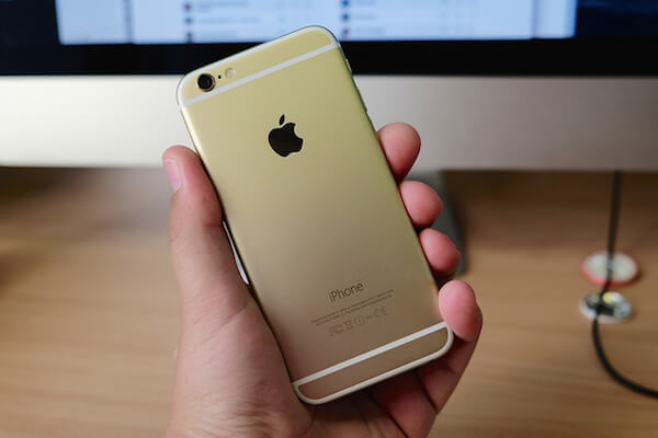 Purse snatcher made off with Michael Kors bag, gold iPhone: Cops