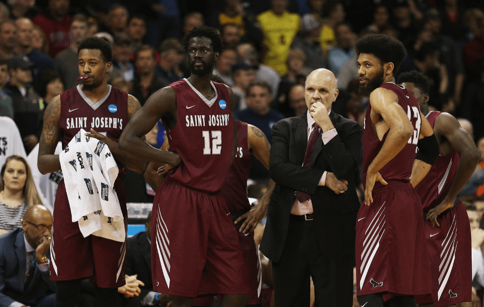 Close but no cigar for St. Joe’s, which falls late against Oregon
