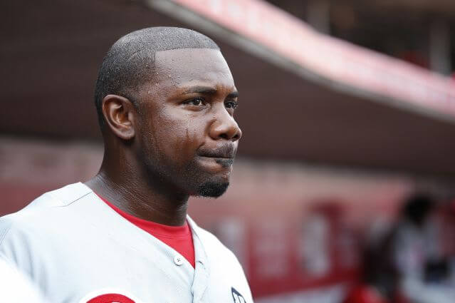 Cops investigating fan who tossed Bud Light Lime at Ryan Howard
