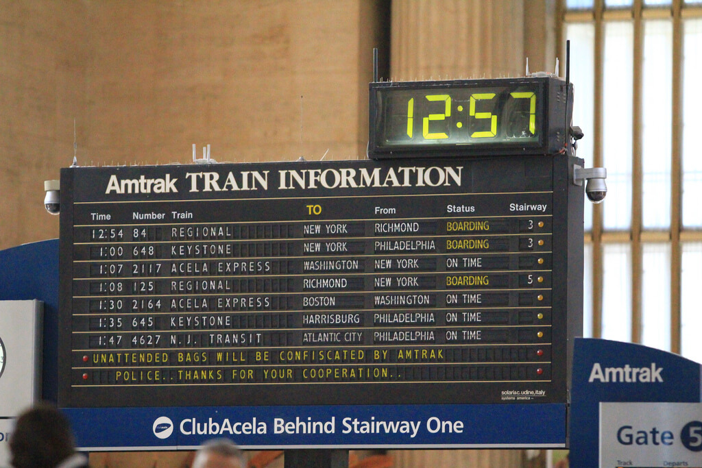 Amtrak to replace 30th Street Station departures board with digital display: