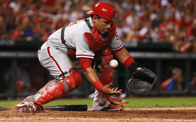 MLB trade rumors: Carlos Ruiz passes through waivers, has two possible trade