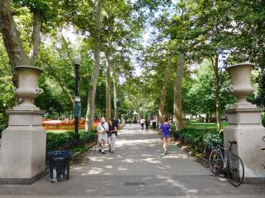 Neighborhood Guide: Rittenhouse