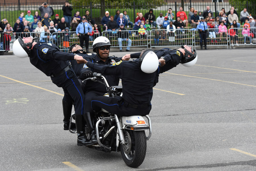 Hero Thrill Show attempts to build community trust