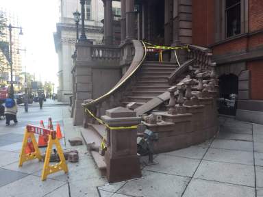 Thief rips brass railing from Union League steps