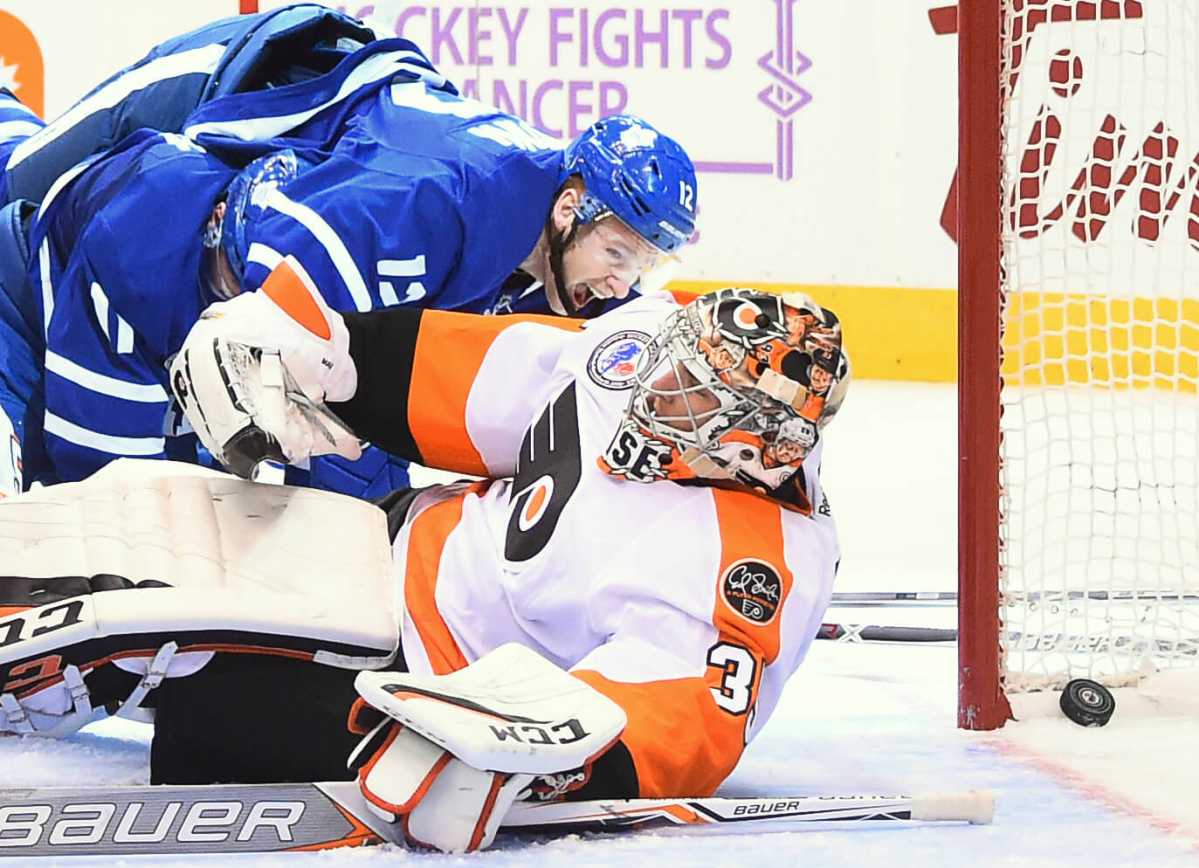 Flyers starting goalie job all Steve Mason’s after Michal Neuvirth’s Injury