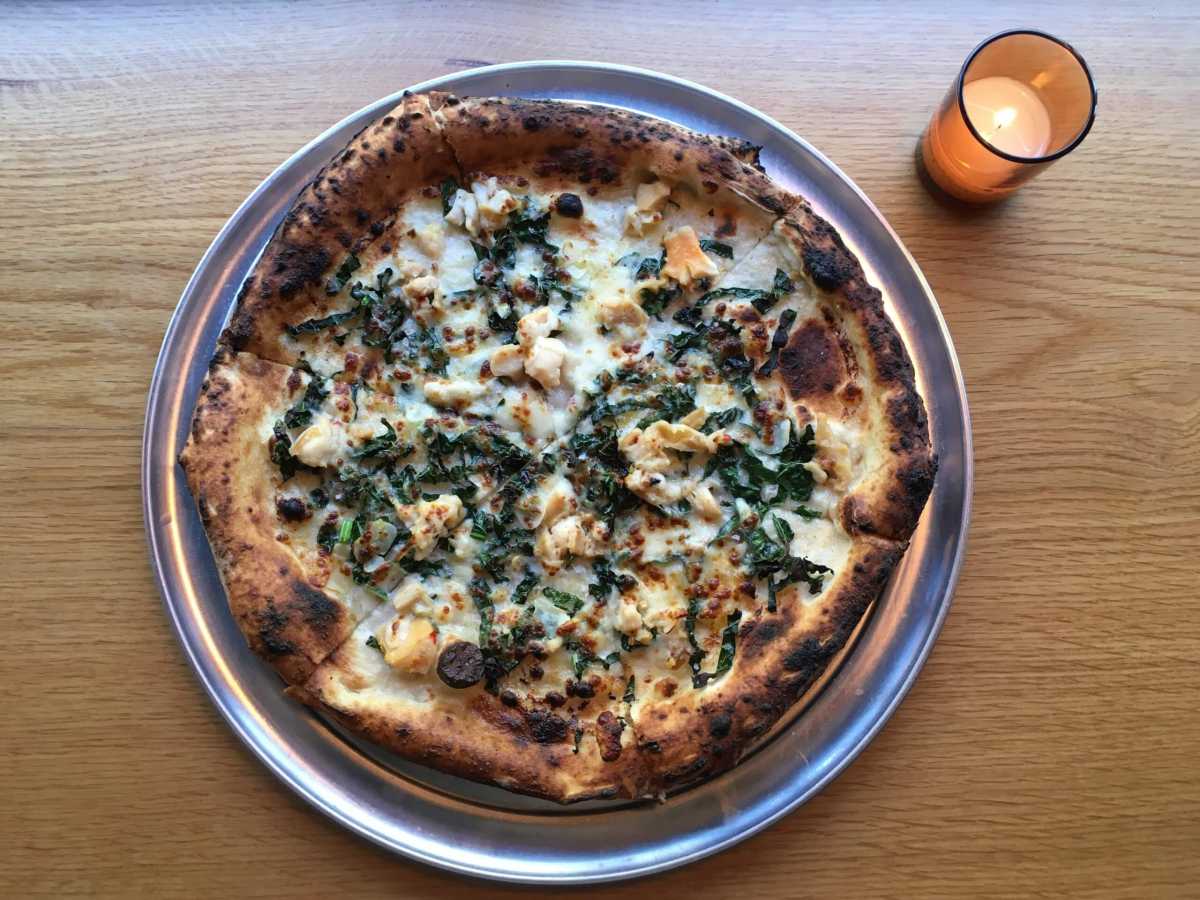 Hot Plate: Clam Pizza at 24