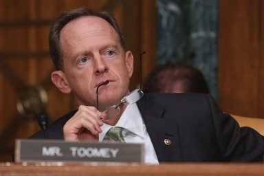 Petition to remove Toomey from office gathers 20K signatures