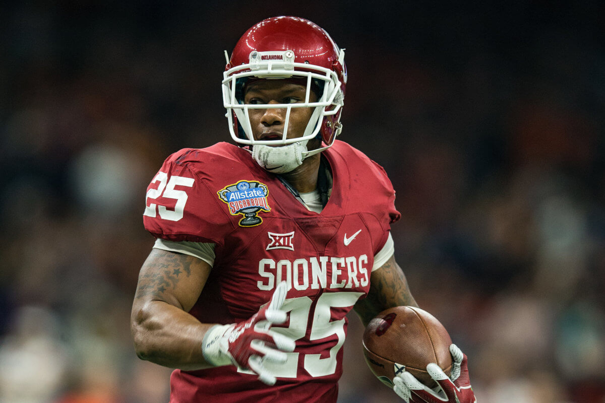 Eagles scout Oklahoma’s Joe Mixon, Youngstown State DEs at pro days