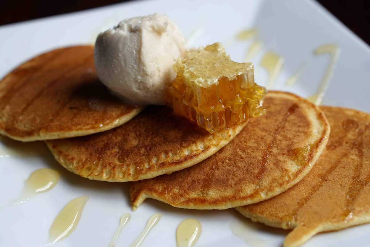Hoecakes at The Little Lion