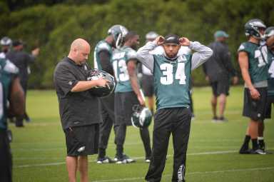 Eagles plan to use Darren Sproles, Donnell Pumphrey on field together