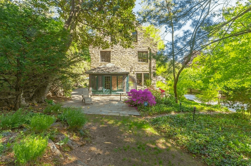 French farmhouse in Philly