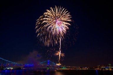 Stick around for the fireworks. | Jeff Fusco for Visit Philly