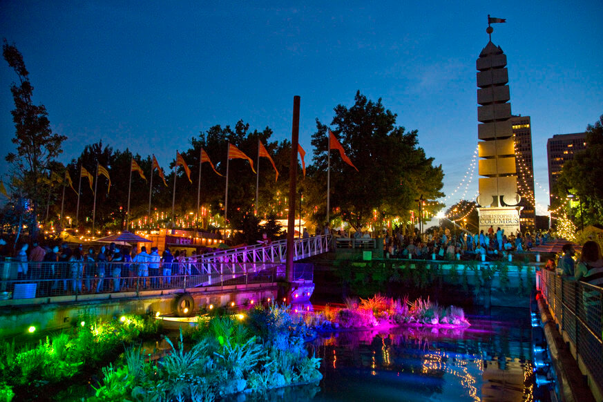 Spruce Street Harbor Park should definitely be on your summer bucket list. | M. Edlow for Visit Philadelphia