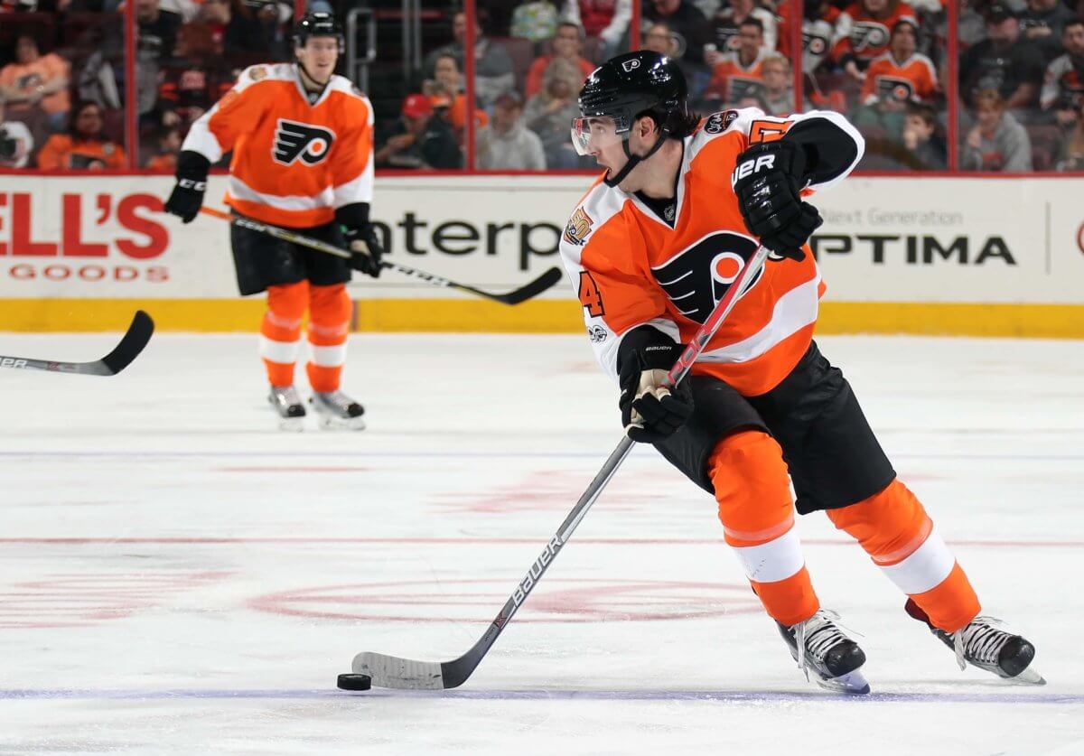 Scott Laughton, Mike Vecchione appear to be a brewing battle for Flyers