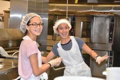 MANNA did their first Thanksgiving in their new space, located at 420 N. 20th St.