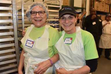 MANNA did their first Thanksgiving in their new space, located at 420 N. 20th St.