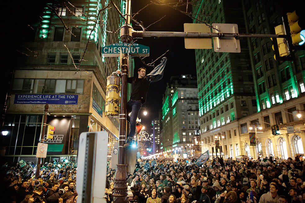 Eagles Victory Parade: Don't be this guy