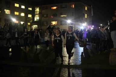Nova fans celebrate as Wildcats win NCAA