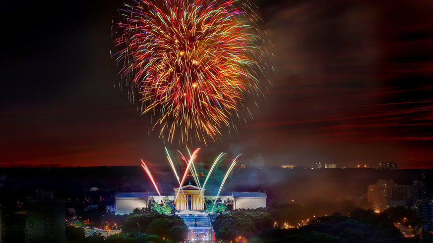 Here are a few places where you can watch the fireworks in Philadelphia. | G. Widman for GPTMC
