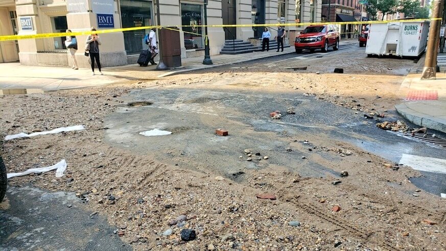 Water main break in Philly, Center City