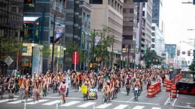 Philly Naked Bike Ride celebrates nudity despite rain