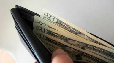 Did Philly hike workers’ minimum wage? Not just yet.