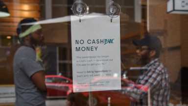 City Council bill to ban ‘cashless’ businesses moves toward vote