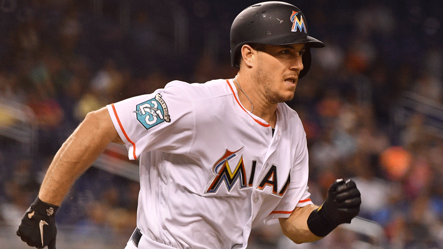 Report: Phillies acquire J.T. Realmuto from Marlins