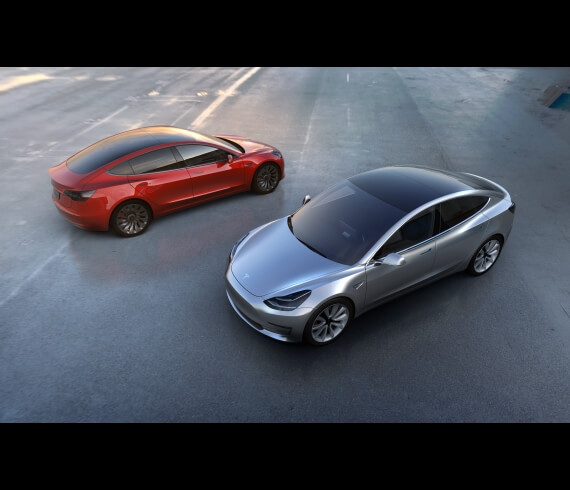 Tesla car riding on autopilot crashes in New Jersey