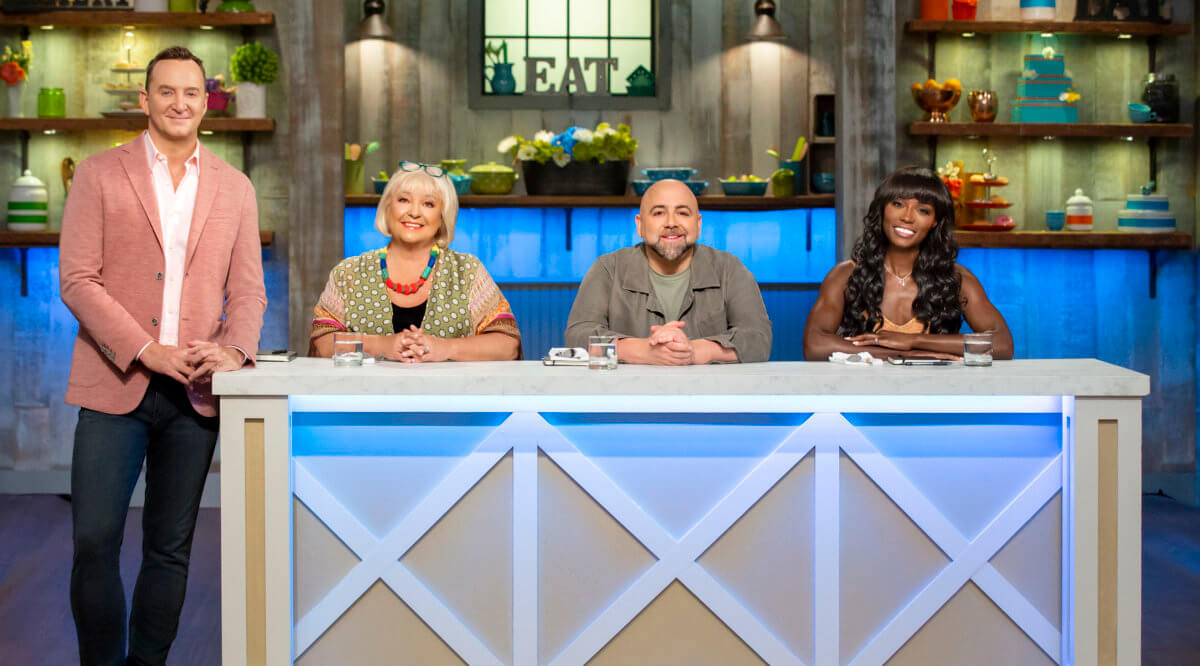 Clinton-Kelly-with-Judges-Nancy-Fuller-Duff-Goldman-and-Lorraine-Pascale