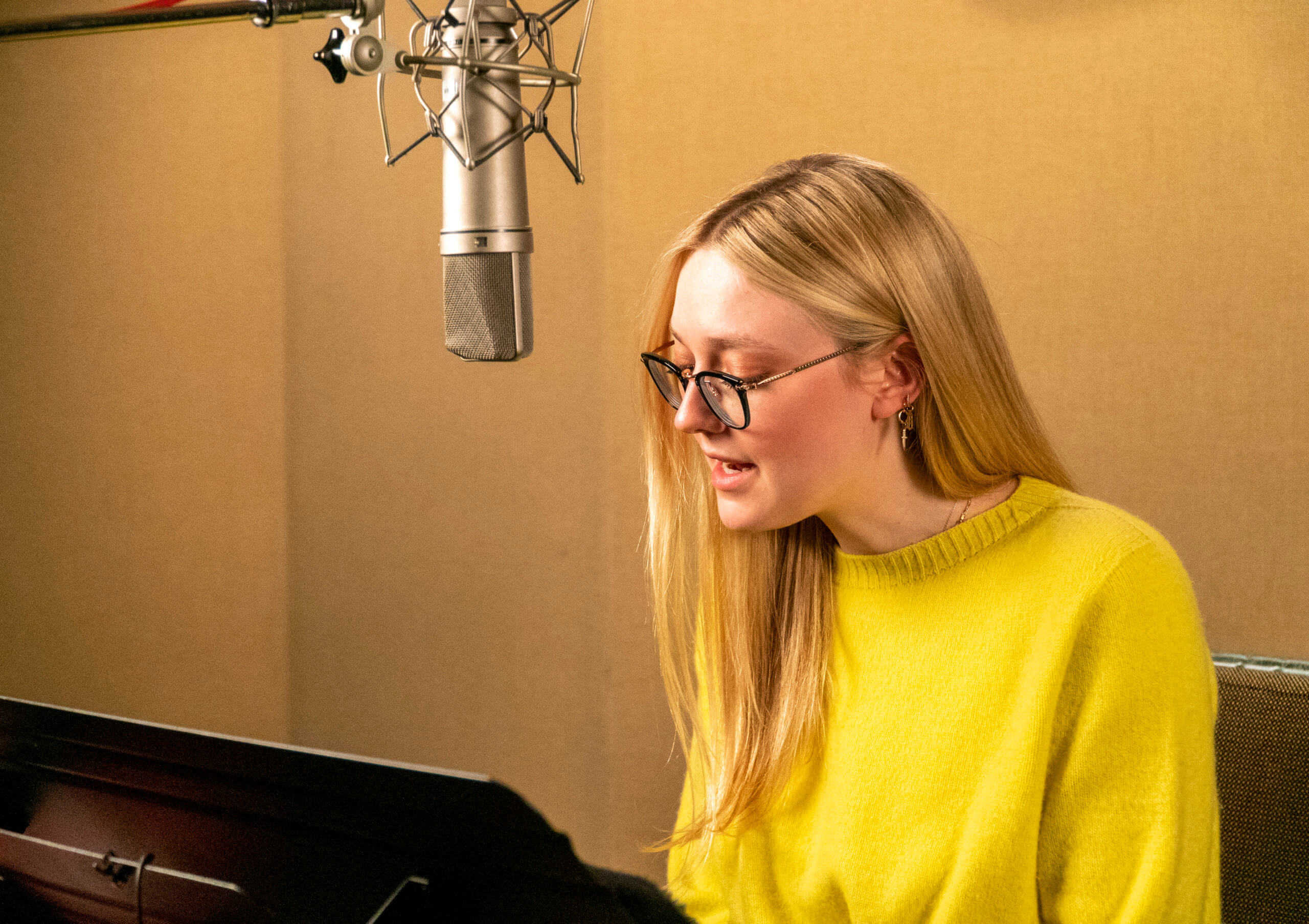 Listen to Dakota Fanning Narrate Veronica Roth's New Novel CHOSEN ONES in  Exclusive Audible Clip - Daily Dead